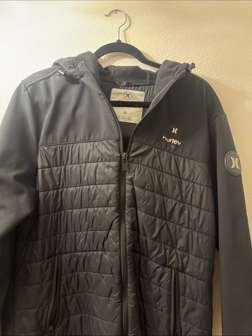 Hurley Men's Black Quilted Hooded Softshell Puffer Jacket